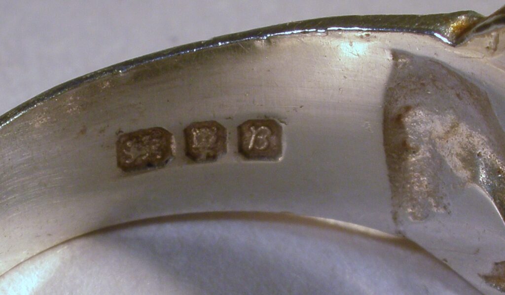 A modernist silver ring, makers mark ‘Ps’ (untraced), London 1976 SOLD ...