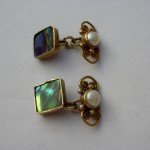 Mary Thew, Arts and Crafts pair of lady's cultured pearl and abalone shell cuff links, Scotland, circa 1920 SOLD - Image 4