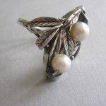 Bernard Instone, Arts and Crafts cultured pearl silver ring, Britain, circa 1940 SOLD - Image 2