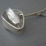 Elis Kauppi for Kupittaan Kulta, silver rock crystal pendant on chain, Finland, 1971 London import marks SOLD - Image 3