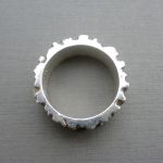 Guy Watson, heavy cast silver ring, London 1972 SOLD - Image 2