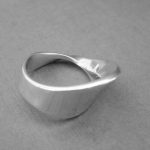 Torun Bulow-Hube, for Georg Jensen, silver Mobius ring, #148, Denmark, circa 1975 SOLD - Image 5