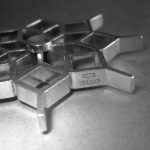 Jorma Laine, for Kultateollisuus Ky (attributed), silver 'Ruutu' pendant on chain, Finland, 1972 London import mark for Danish Silver Designs SOLD - Image 2