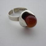 Kultaseppa Salovaara, silver cornelian bead set silver ring, Finland, 1971 Sold - Image 2