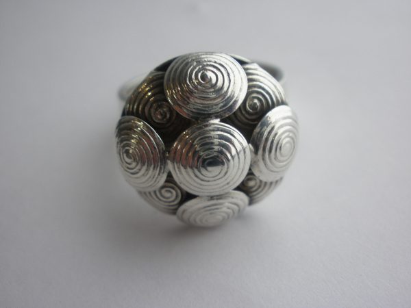 Elis Kauppi for Kupittaan Kulta, silver ring, Finland, circa 1970 SOLD - Image 6