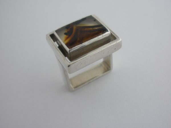 M.N. (maker not known), scenic agate set silver ring, Birmingham 1975 SOLD