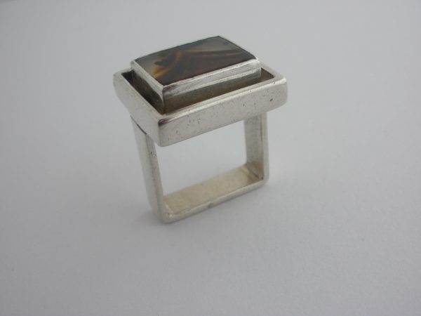 M.N. (maker not known), scenic agate set silver ring, Birmingham 1975 SOLD - Image 3