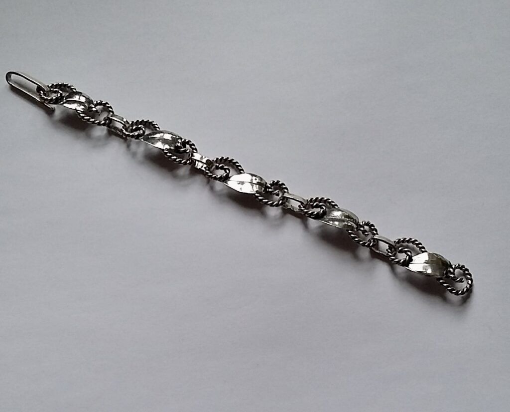 Gladys and Charles Mumford, Arts and Crafts silver bracelet, Falmouth ...