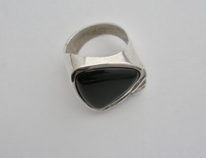 Niels Erik From, black onyx set silver ring, Denmark, 1988 London import mark (Ref S748) SOLD - Image 4