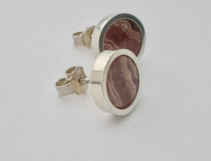 Arne Johansen, pair of rhodochrosite set silver ear studs, Denmark, circa 1975 (Ref S813) - Image 3