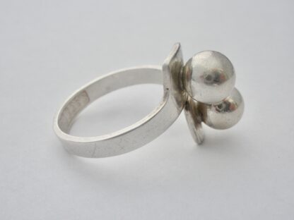 Bengt Hallberg, silver double bead ring, Sweden, circa 1975 (Ref S916) SOLD - Image 2