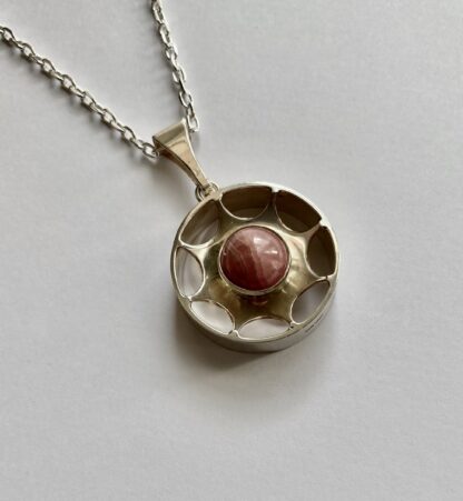 Kultaseppa Salovaara, rhodochrosite set silver pendant on a chain, Finland, circa 1975 (Ref S+236HH) SOLD