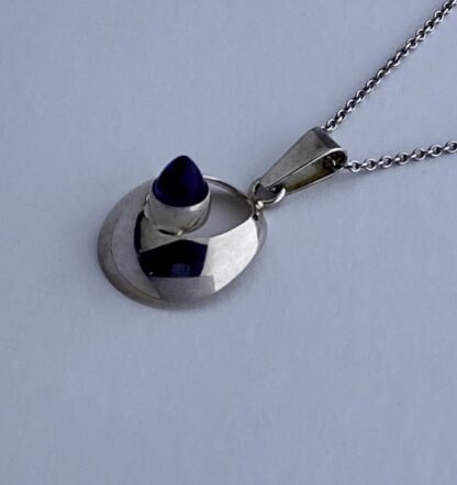 Kultaseppa Salovaara, amethyst set silver pendant on a chain, Finland, circa 1975 (Ref S+224) - Image 3