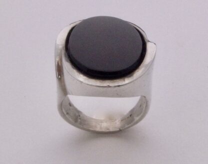 Niels Erik From, black onyx set silver ring, Denmark, 1986 London import mark (Ref S+221HH) SOLD - Image 2