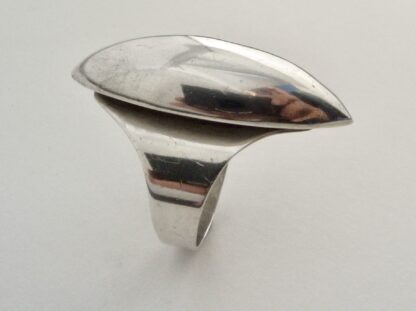 Los Ballesteros, silver ring, Mexico, post 1979 (S+476) SOLD