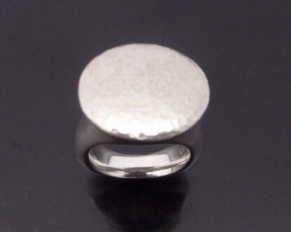 AHG (not known), heavy contemporary silver ring, Sheffield 2010 (Ref S+423) SOLD - Image 3