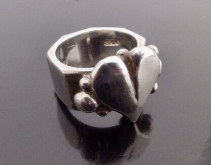 Michael Allen Bolton, silver heart ring, London 1994 (Ref S+623) SOLD - Image 2