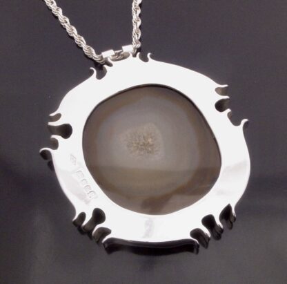 Graham Watling of Lacock, agate slice pendant, London 1977 (Ref S+651HH) - Image 4