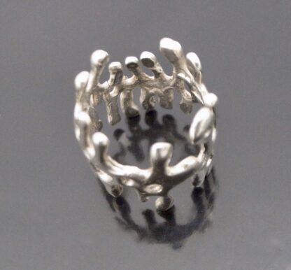 C W (unknown maker), cast silver modernist ring, Birmingham 1971 (Ref S+657) SOLD - Image 4