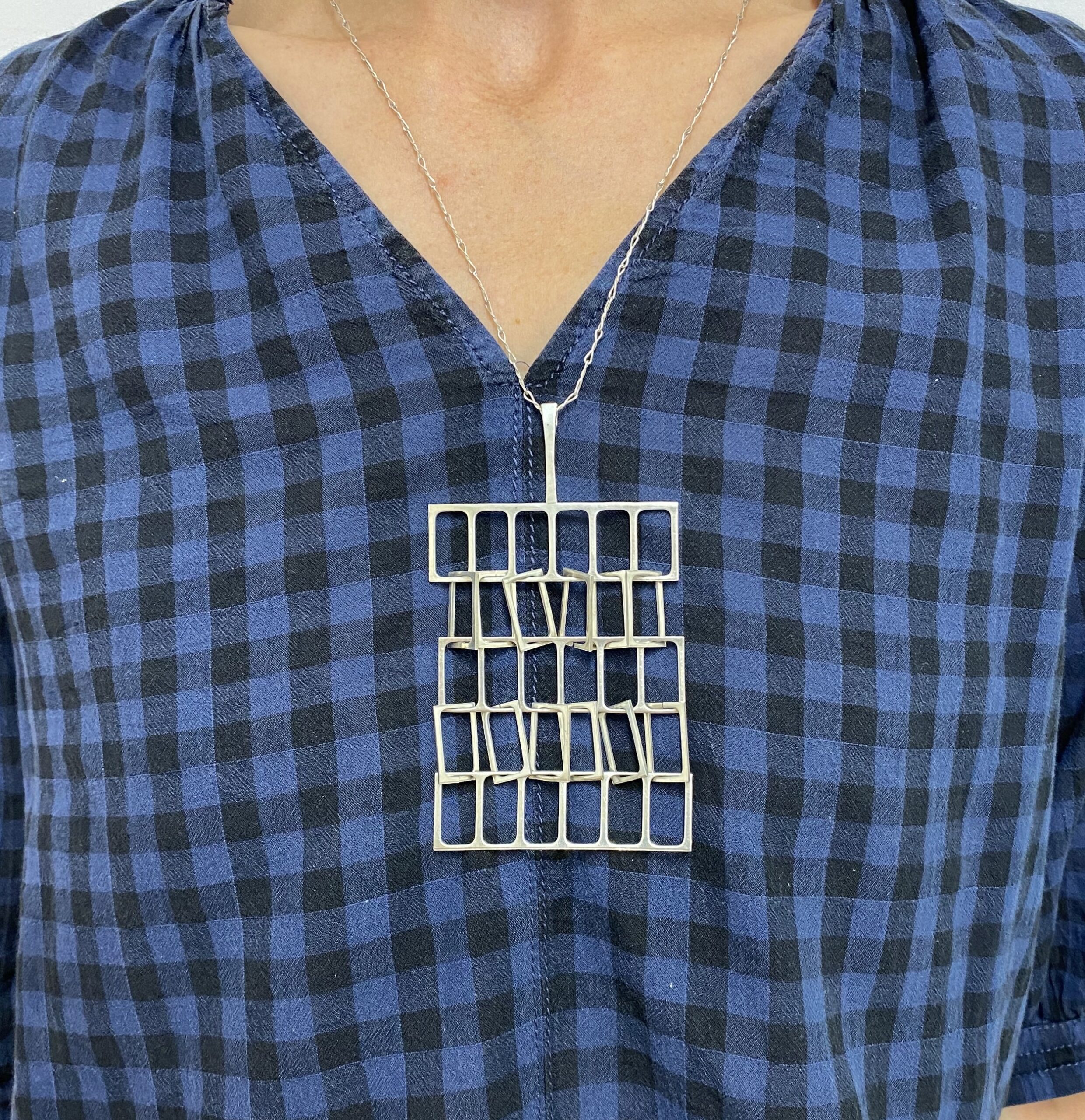Gustaf Dahlgren & Co, large silver 'Grid' pendant on chain, Sweden, 1970 (Ref S+646) SOLD - Image 4