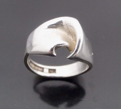 Matti J Hyvarinen, silver ring, Finland, 1978 (Ref S+709) SOLD