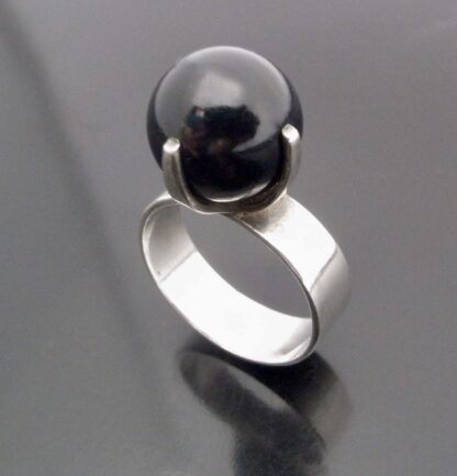 A.J Co (maker not known), large black onyx  bead set ring, Birmingham 1972 (Ref S+704) SOLD - Image 3