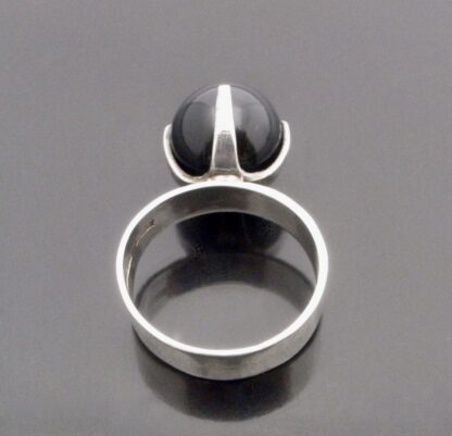 A.J Co (maker not known), large black onyx  bead set ring, Birmingham 1972 (Ref S+704) SOLD - Image 4