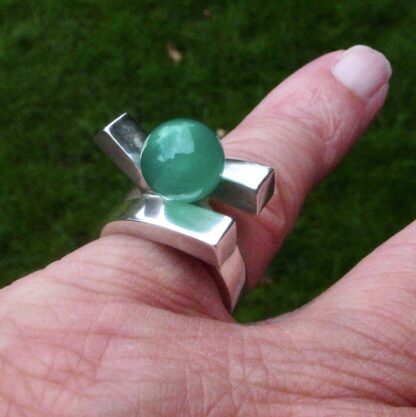 PT (unknown maker), green agate bead set silver ring, France, circa 1975 (Ref S+789) - Image 7