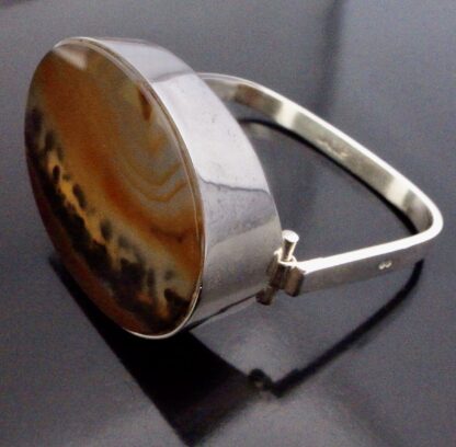 Jacob, scenic agate panel set silver bangle, France, circa 1970 (Ref S+791) SOLD - Image 2