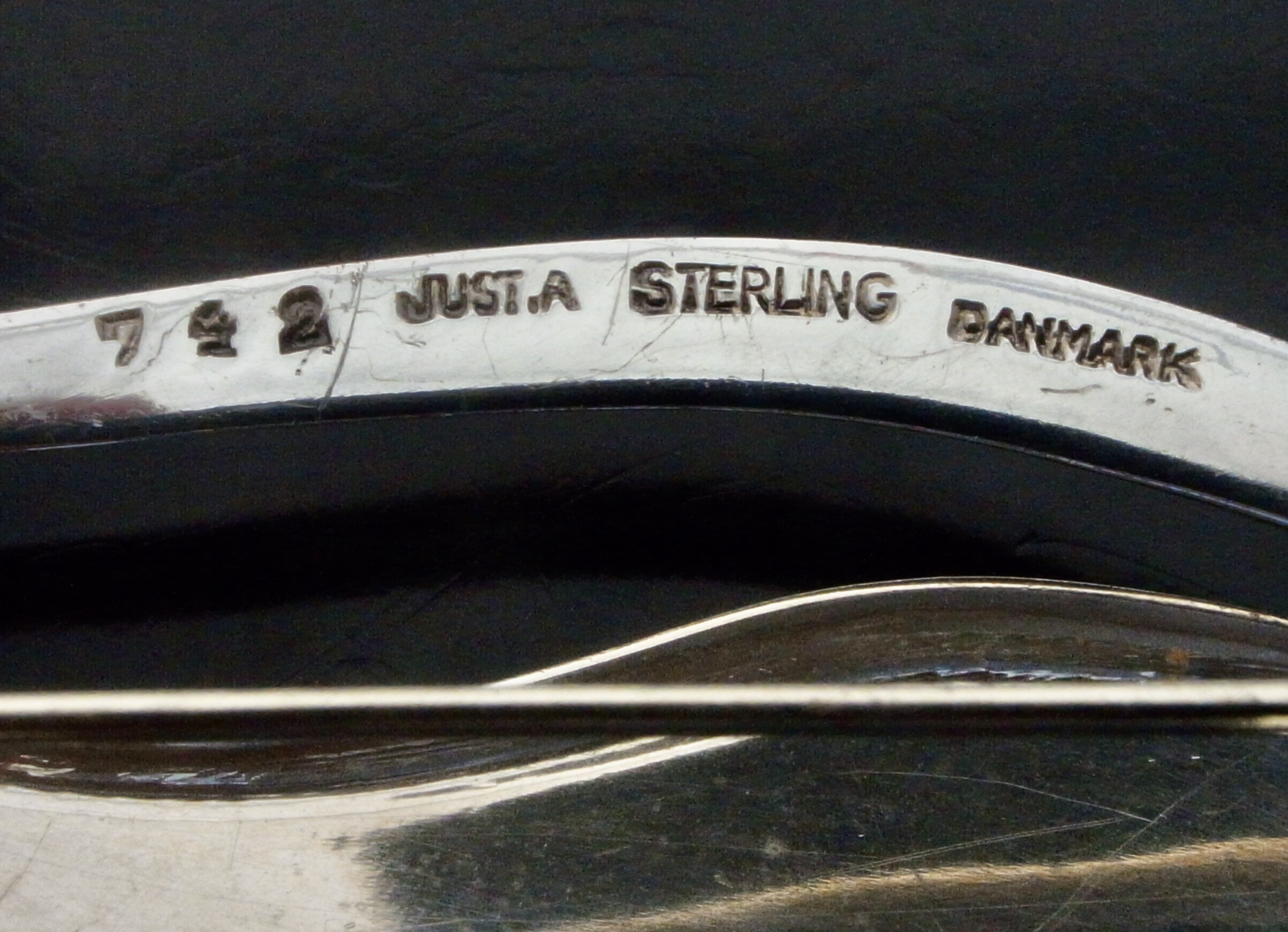 Just Andersen, silver brooch, Denmark, 1964 London import marks (Ref S+802) SOLD - Image 5