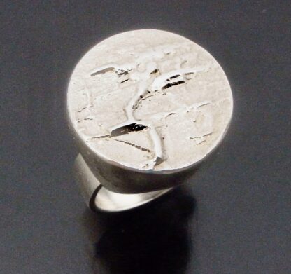 Candra Aktiebolag Atelje, cast silver ring, Sweden, 1969 (Ref S+832) SOLD - Image 2