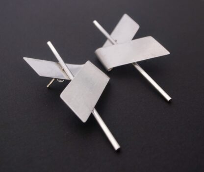 Hans Hansen, unusual pair of silver earrings, Denmark, circa 1985 (Ref S+854) SOLD - Image 2