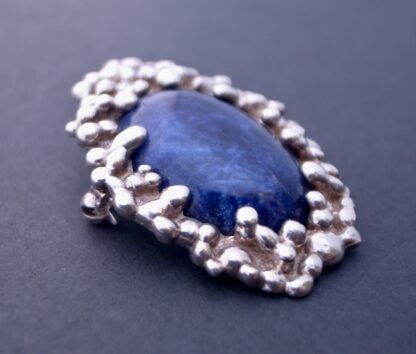 WH (unidentified), sodalite mounted silver pendant brooch, Edinburgh 1987 (Ref S+906) - Image 3