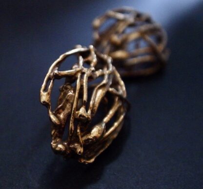 Jane Watling of Lacock, large pair of 9 carat gold 'Birds Nest' earrings, London 1999 (Ref S+924HH) - Image 2