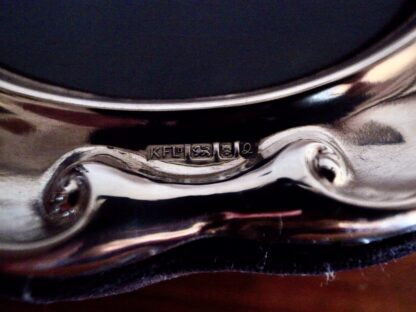 Keyford Frames Ltd, silver mounted round photograph frame, London 1990 (Ref S+938HH) SOLD - Image 5