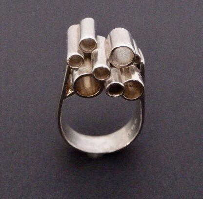 Graham Watling of Lacock, silver 'Tubes' ring, London 1972 (Ref S+944) SOLD - Image 5