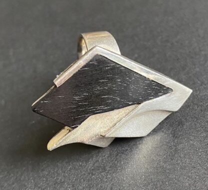 Zoltan Popovits for Lapponia, silver and ebony mounted 'Tanzan' ring, Finland, 1986 (Ref S+1002) SOLD - Image 6