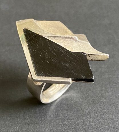 Zoltan Popovits for Lapponia, silver and ebony mounted 'Tanzan' ring, Finland, 1986 (Ref S+1002) SOLD