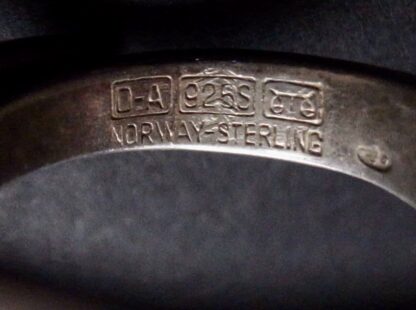 Uni David-Andersen for David-Andersen, green hardstone set silver 'Uni's Lucky Charm' ring, Norway, circa 1965 (Ref S+1014) SOLD - Image 7