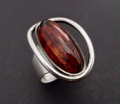 Carl Ove Frydensberg, Baltic amber set silver ring, Denmark, circa 1970 (Ref S+1035)