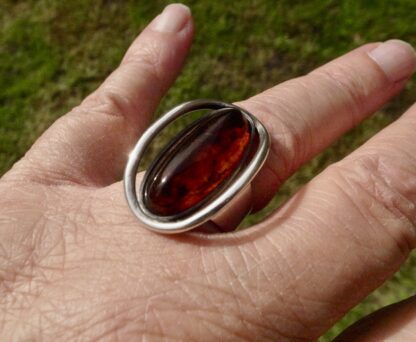 Carl Ove Frydensberg, Baltic amber set silver ring, Denmark, circa 1970 (Ref S+1035) - Image 7