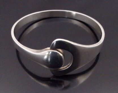 Bent Gabrielsen for Hans Hansen, Georg Jensen, silver 'Puzzle' bangle, Denmark, 2000 London import mark (Ref S+1054) - Image 3