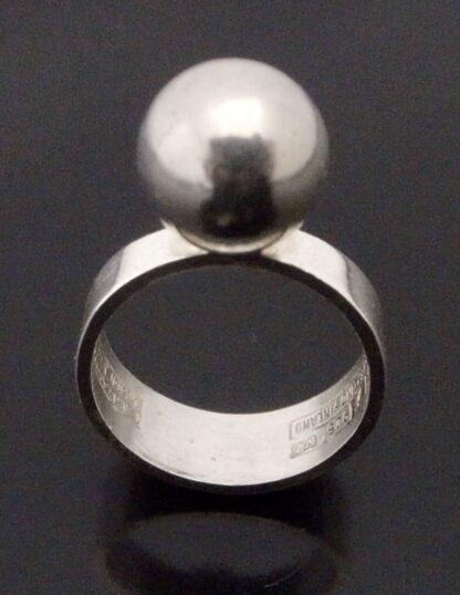Erik Granit, silver bead ring, Finland, 1974 (Ref S+1082HH) SOLD - Image 4
