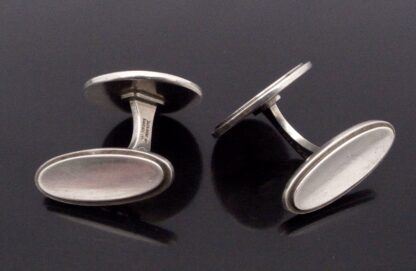 Henry Pilstrup for Georg Jensen, pair of silver cufflinks, #54, Denmark, circa 1970 (Ref S+1093) - Image 4