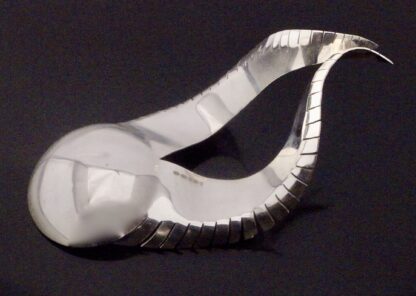 Karina Gill, silver caddy spoon, Birmingham 2018 (Ref S+2025HH) - Image 3