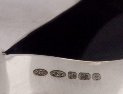 Karina Gill, silver caddy spoon, Birmingham 2018 (Ref S+2025HH) - Image 4