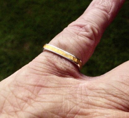 Anonymous, yellow enamel silver ring, of recent manufacture (Ref S+2031) SOLD - Image 6