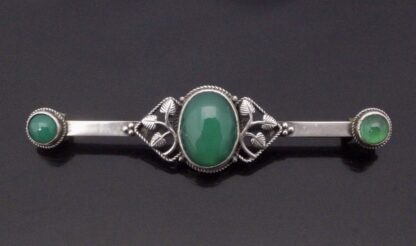 Anonymous, Arts and Crafts chrysoprase set silver bar brooch, circa 1920 (Ref S+2056) SOLD