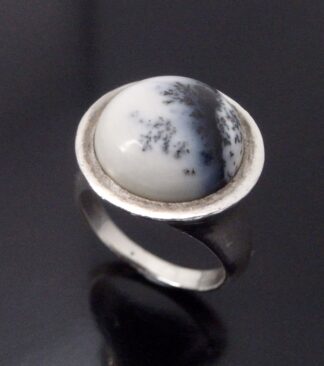 The Genuine Gemstone Company, dendritic agate set silver ring, circa 2013 (Ref S+2069)