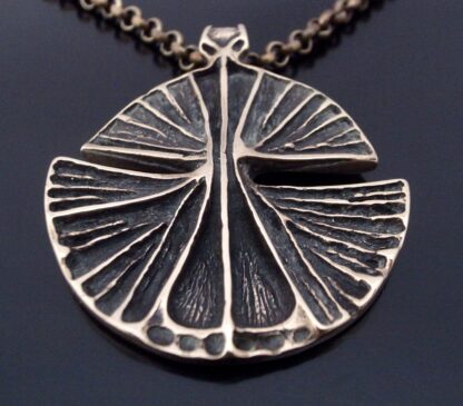 Unn Tangerud for Uni David-Andersen, bronze pendant on chain, Norway, circa 1965 (Ref S+2120) - Image 2